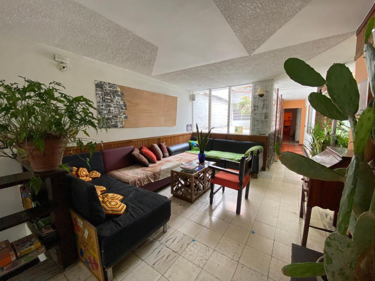 Hostal Casa Las Tias 麦德林 外观 照片