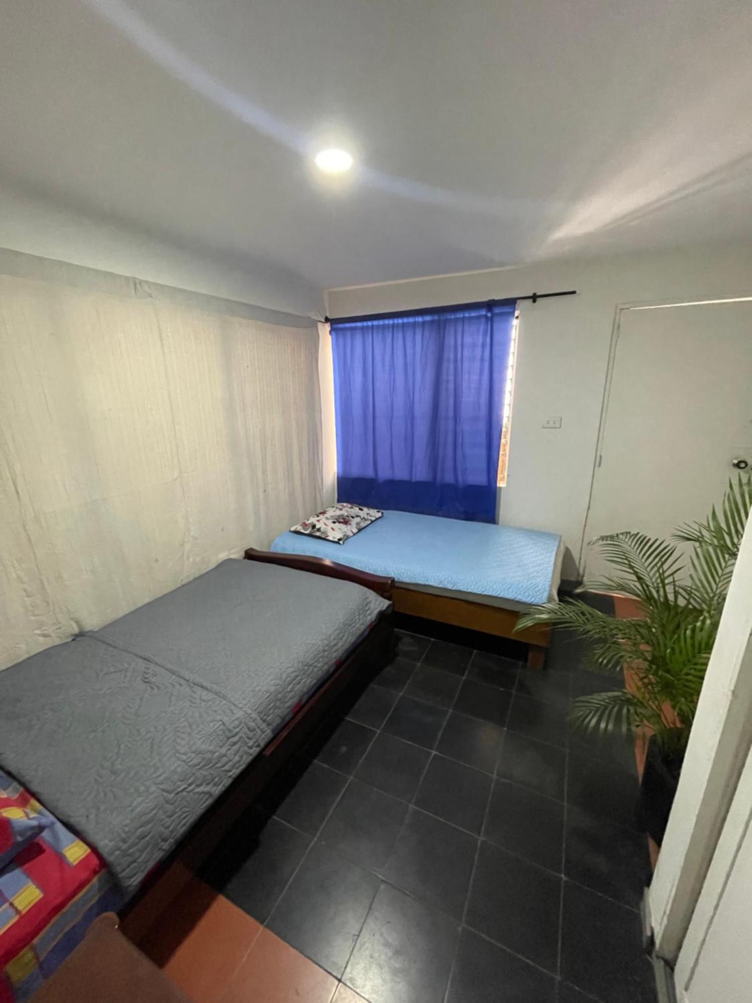 Hostal Casa Las Tias 麦德林 外观 照片
